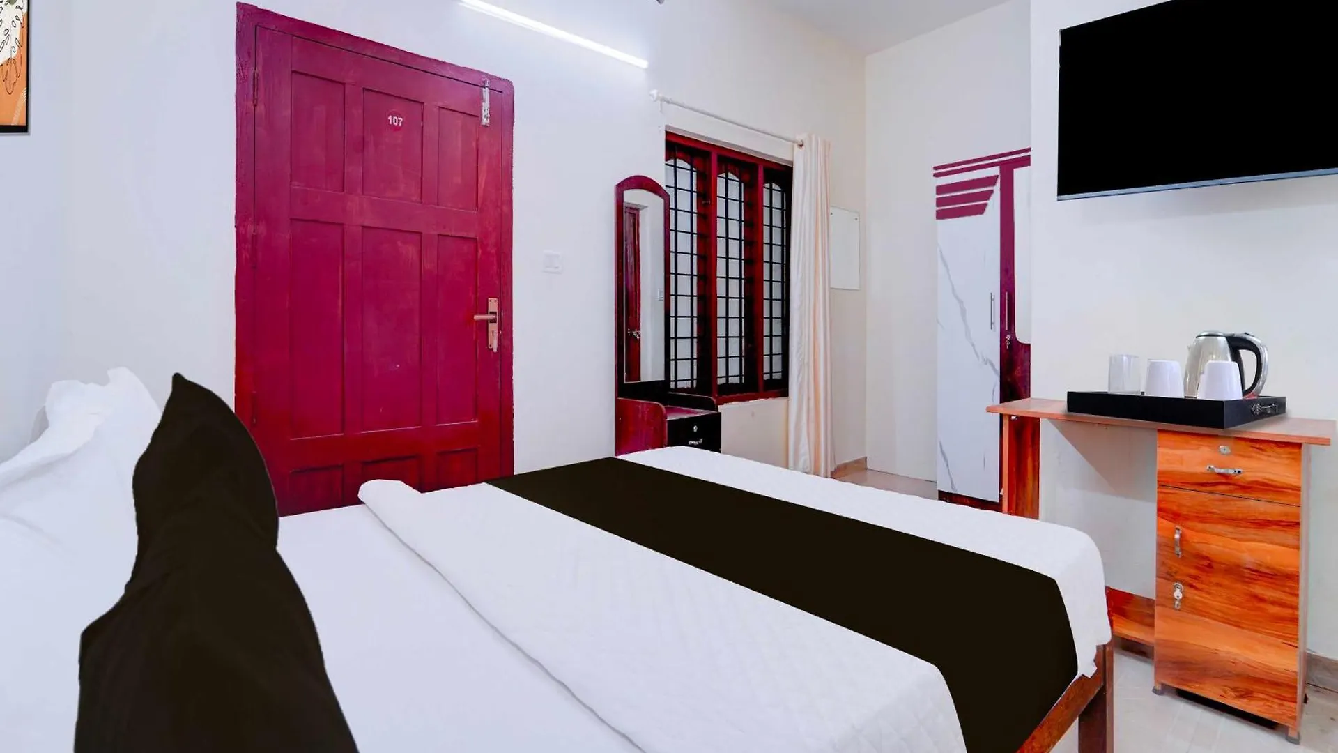 Hotel O Kunchithanny Road מונאר